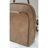 Kép 2/7 - Egyszínű elegáns női hátitáska barna