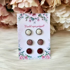 Kézzel készült fülbevaló szett kísérőkártyával 