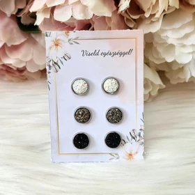 Kézzel készült fülbevaló szett kísérőkártyával 