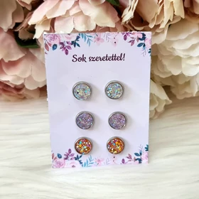 Kézzel készült fülbevaló szett kísérőkártyával 