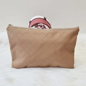 Nyomott mintás nagy méretű műbőr neszesszer barna