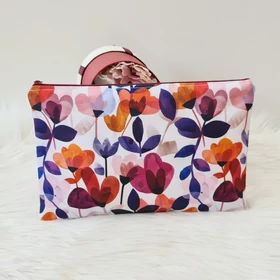 Virág mintás nagy méretű neszesszer