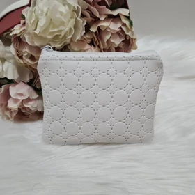 Nyomott mintás műbőr apróság neszesszer 