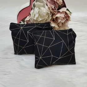 Geometriai mintás kis méretű neszesszer