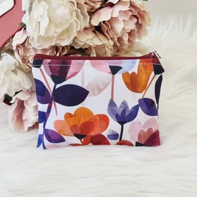 Virág mintás kis méretű neszesszer 