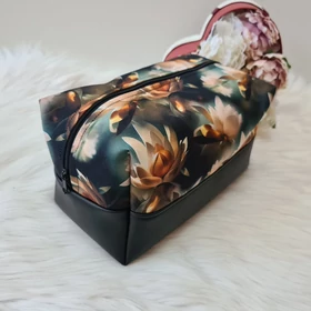Tavirózsa mintás műbőr kozmetikai táska, sminktáska