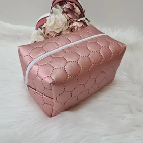 Kozmetikai táska, sminktáska nyomott mintával rózsaszín