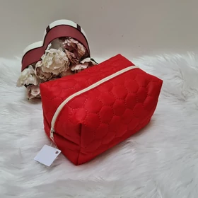 Steppelt mintás  kozmetikai táska, sminktáska piros