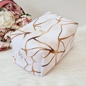 Márvány mintás műbőr kozmetikai táska/sminktáska