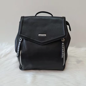 Silvia Rosa elegáns női hátitáska fekete