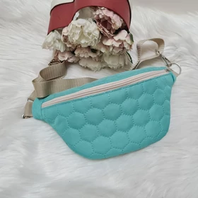 Steppelt mintás egyszínű keresztpántos táska türkiz