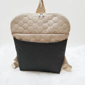 Steppelt mintás egyszínű  női hátitáska 