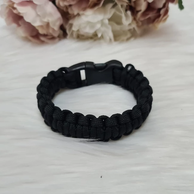 Férfi paracord karkötő fekete