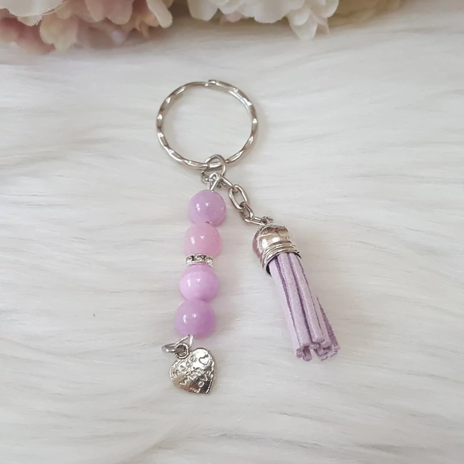 Ásvány kulcstartó bojt dísszel 