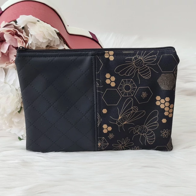 Méhecske mintás közepes méretű neszesszer