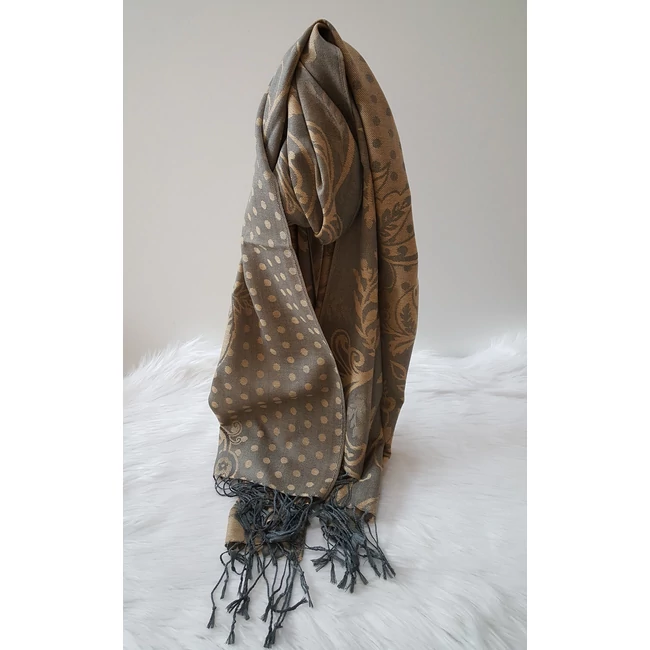 Puha anyagú mintás női sál 