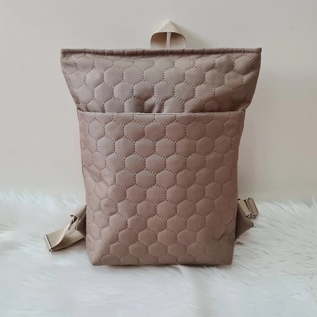 Steppelt mintás egyszínű hátitáska barna