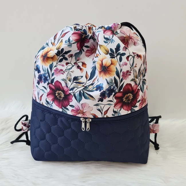 Virág mintás vízlepergetős hátizsák