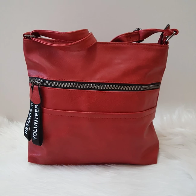 Egyszínű női oldaltáska piros