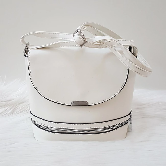 Egyszínű elegáns női oldaltáska fehér