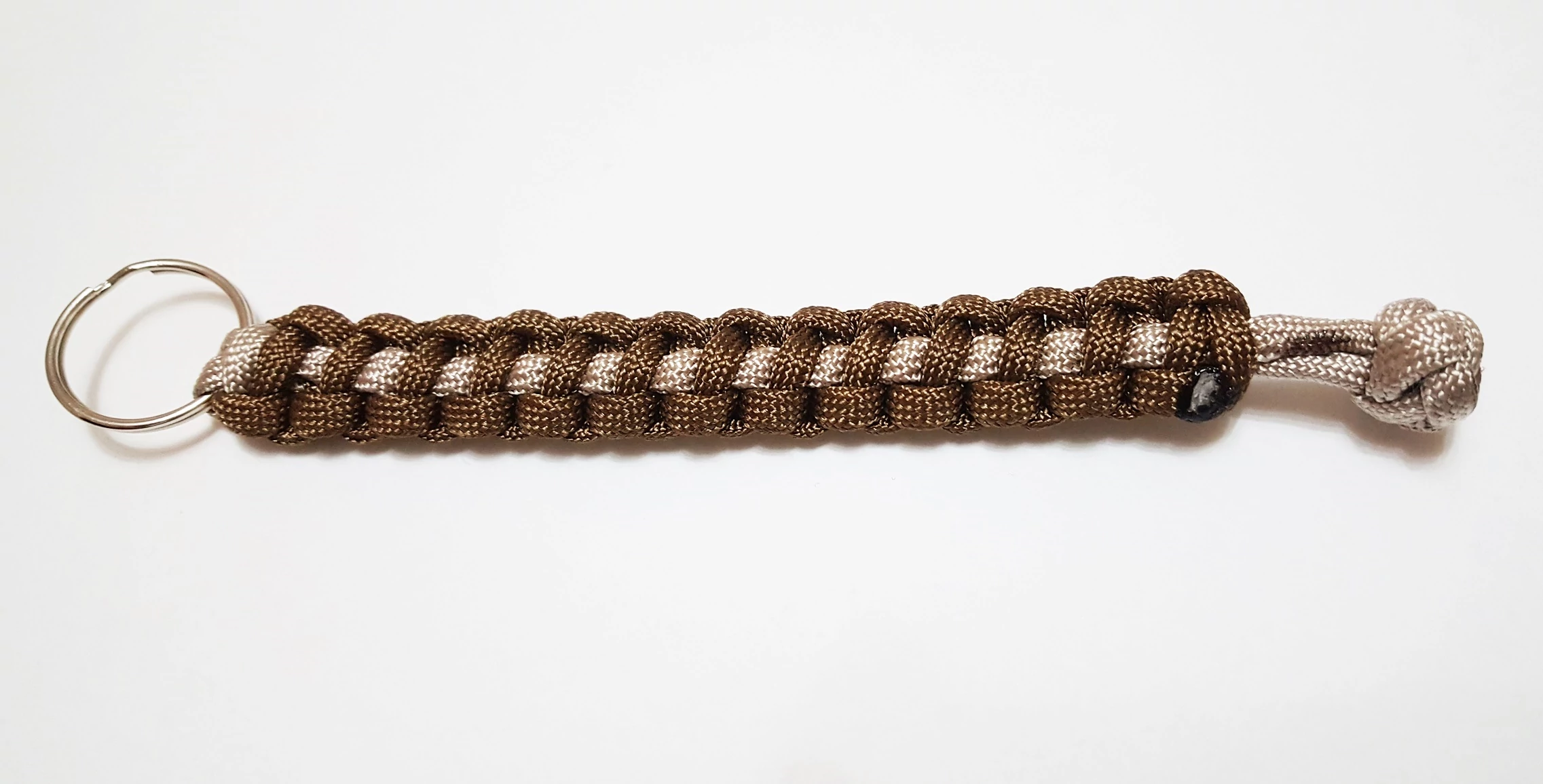 Paracord kulcstartó férfiaknak