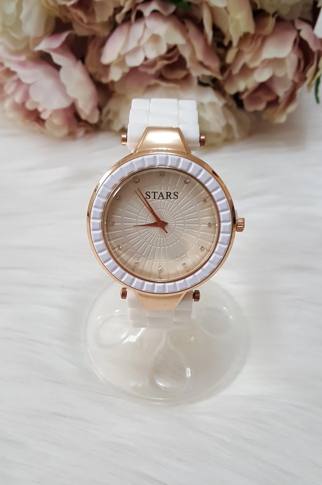 Stars strasszos szilikon szíjas óra fehér rose gold